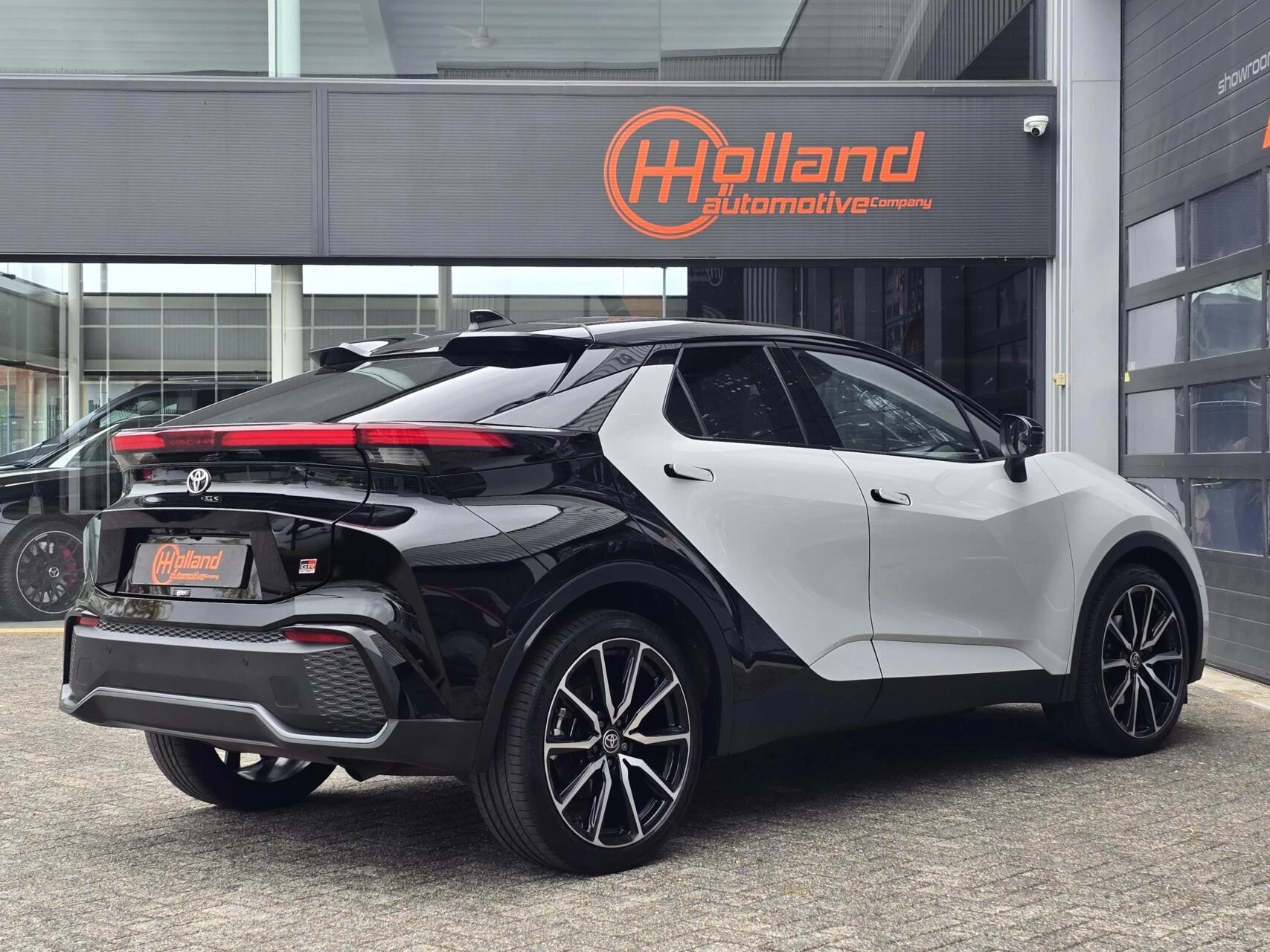 Hoofdafbeelding Toyota C-HR