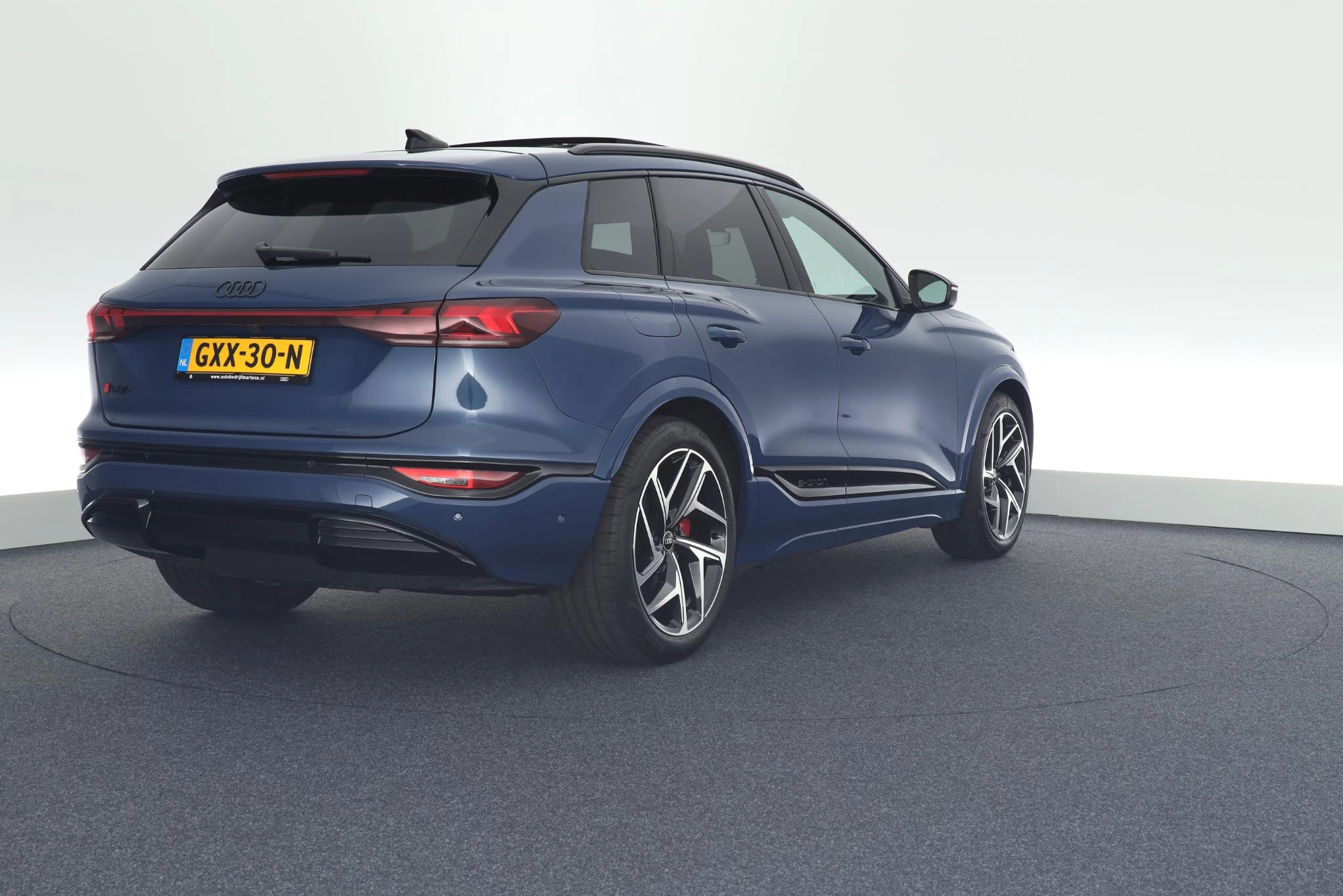 Hoofdafbeelding Audi SQ6