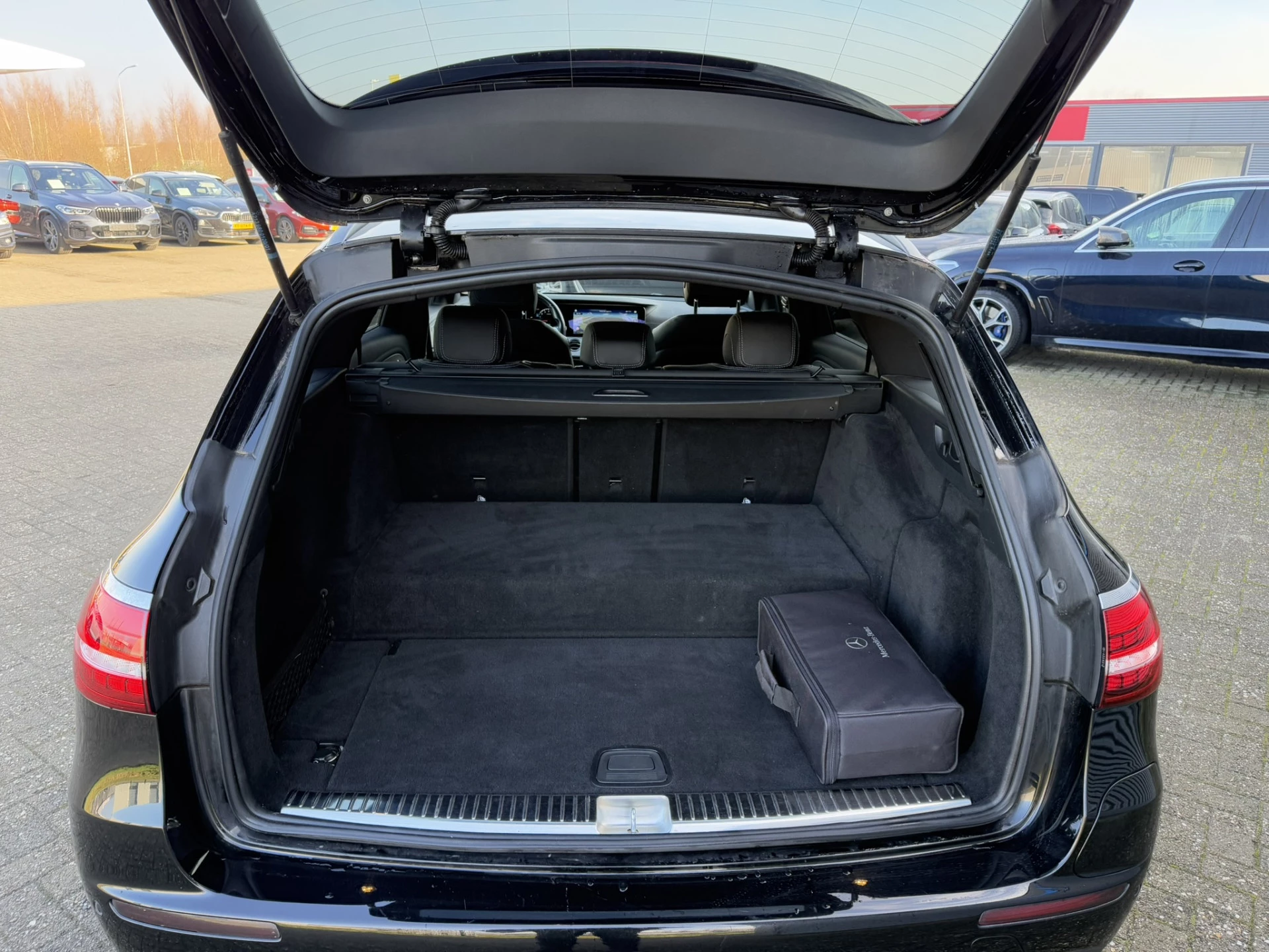 Hoofdafbeelding Mercedes-Benz E-Klasse