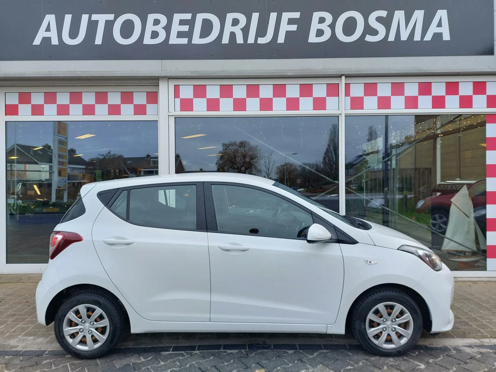 Hoofdafbeelding Hyundai i10