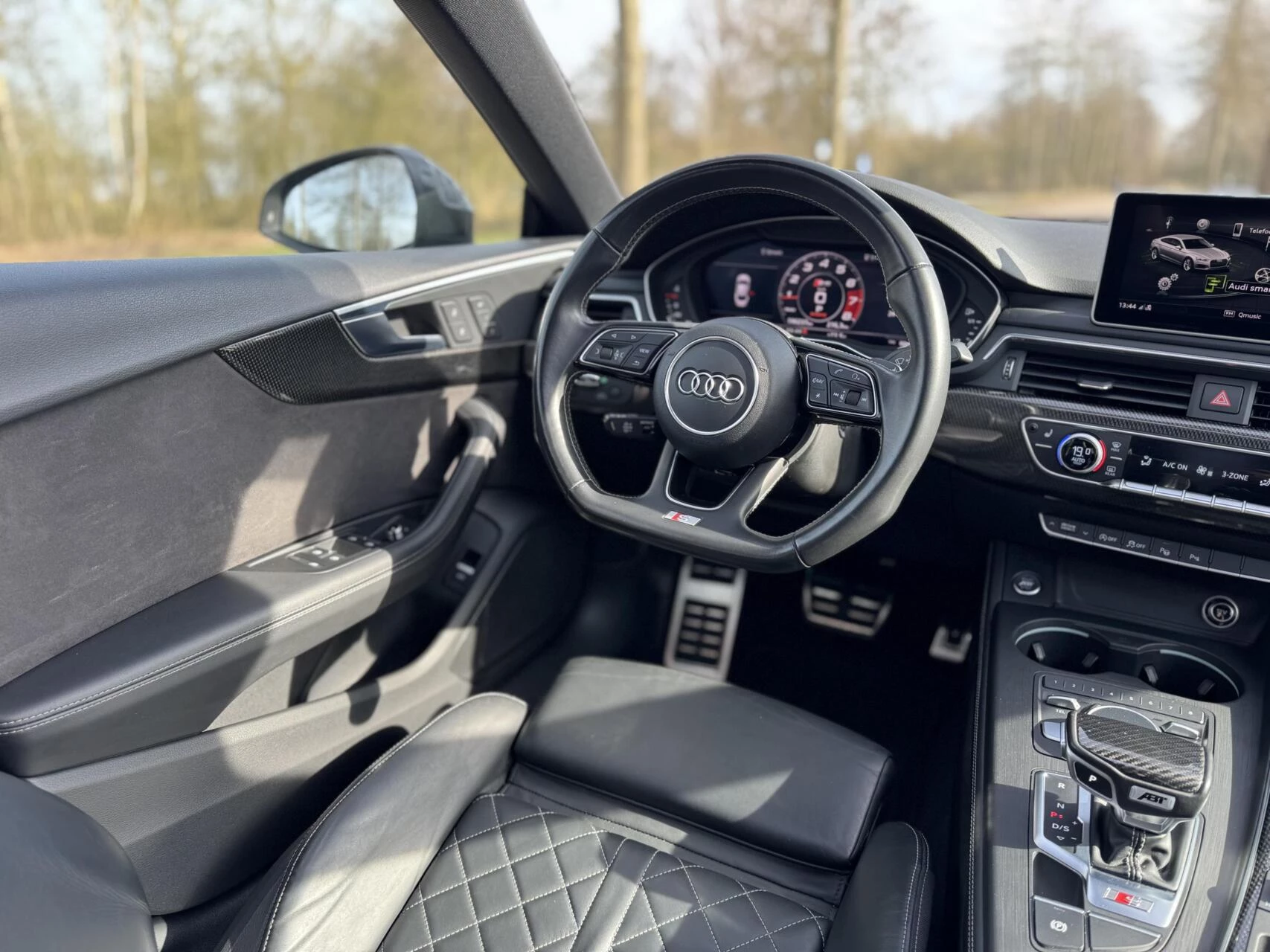 Hoofdafbeelding Audi S5