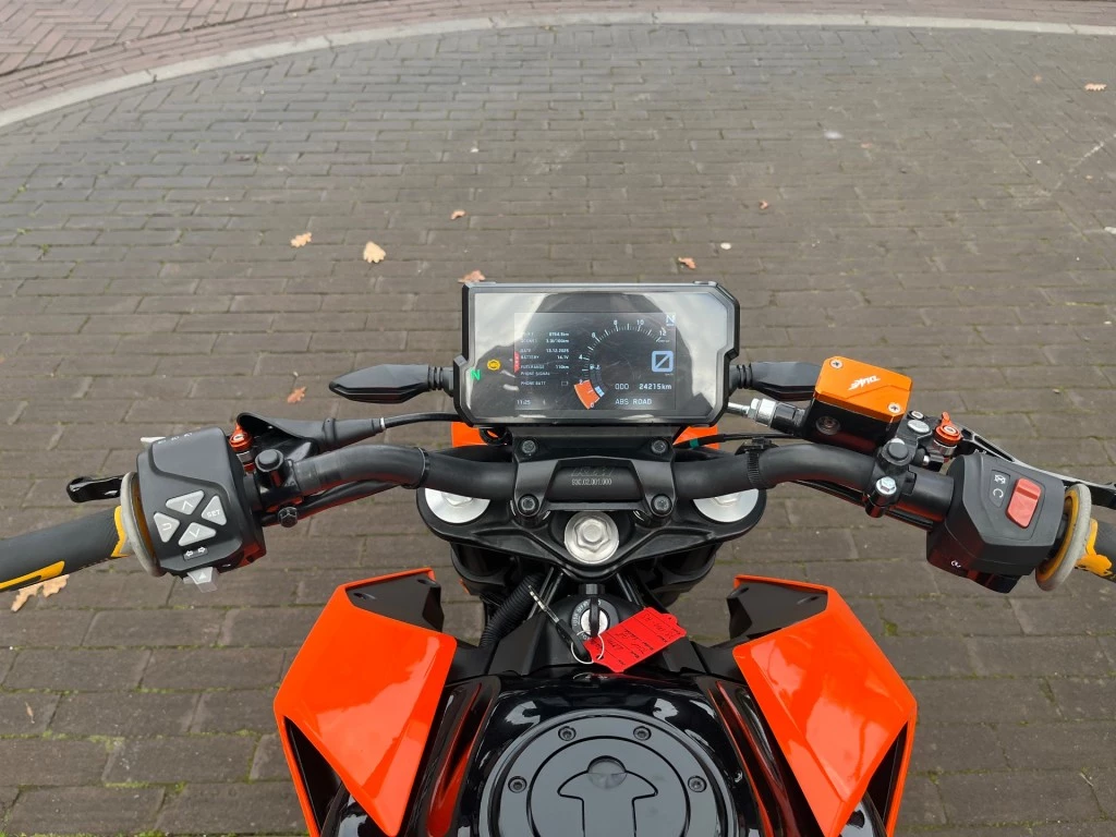 Hoofdafbeelding KTM 125