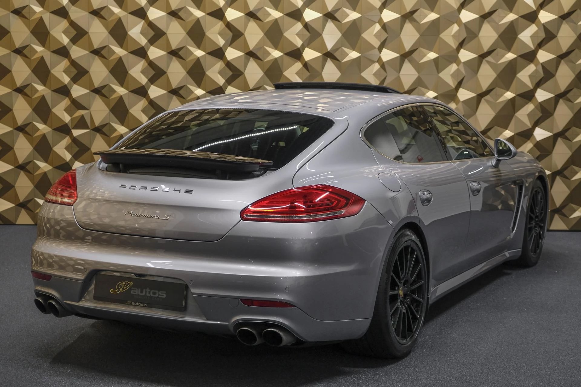 Hoofdafbeelding Porsche Panamera