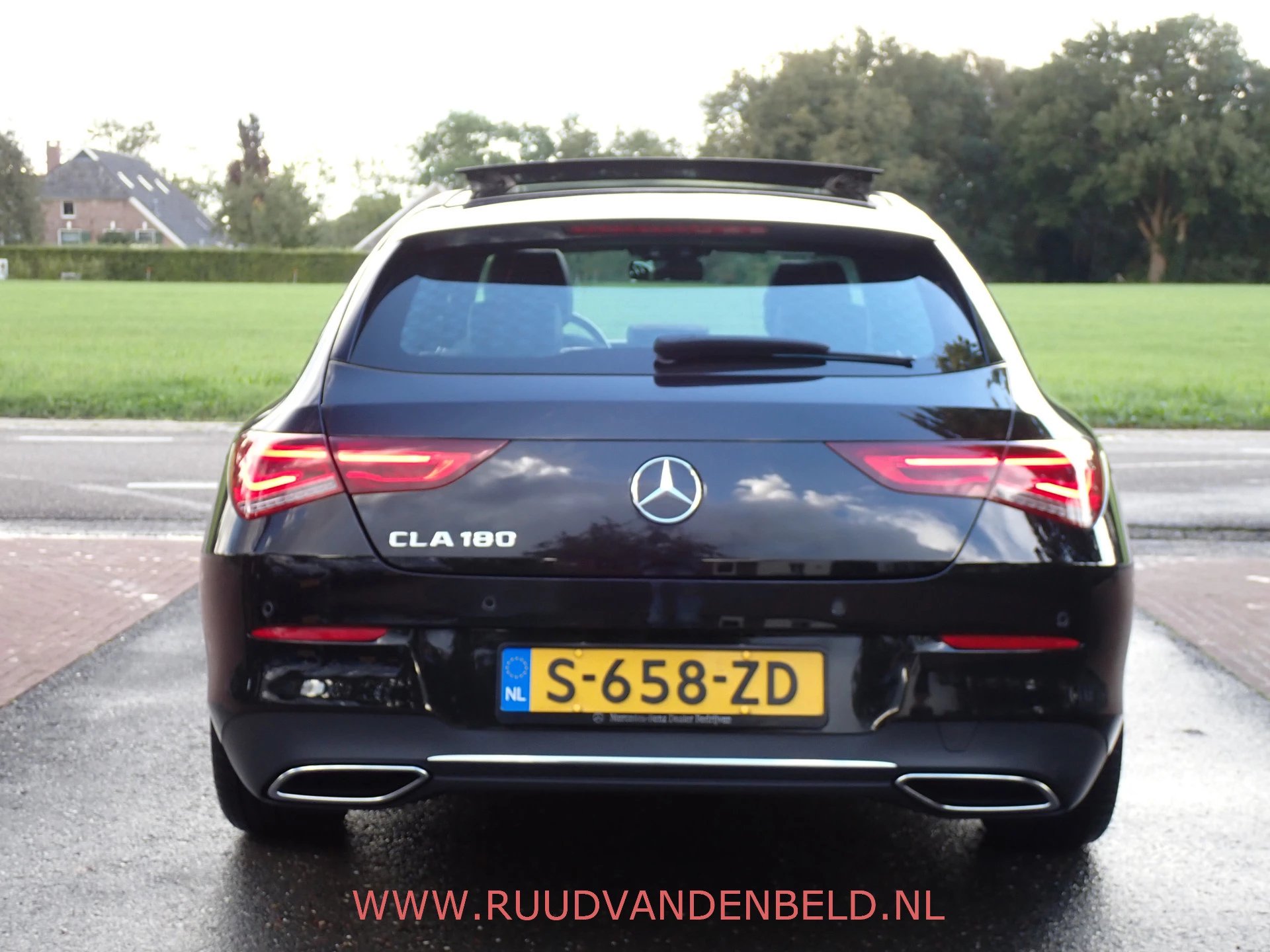 Hoofdafbeelding Mercedes-Benz CLA