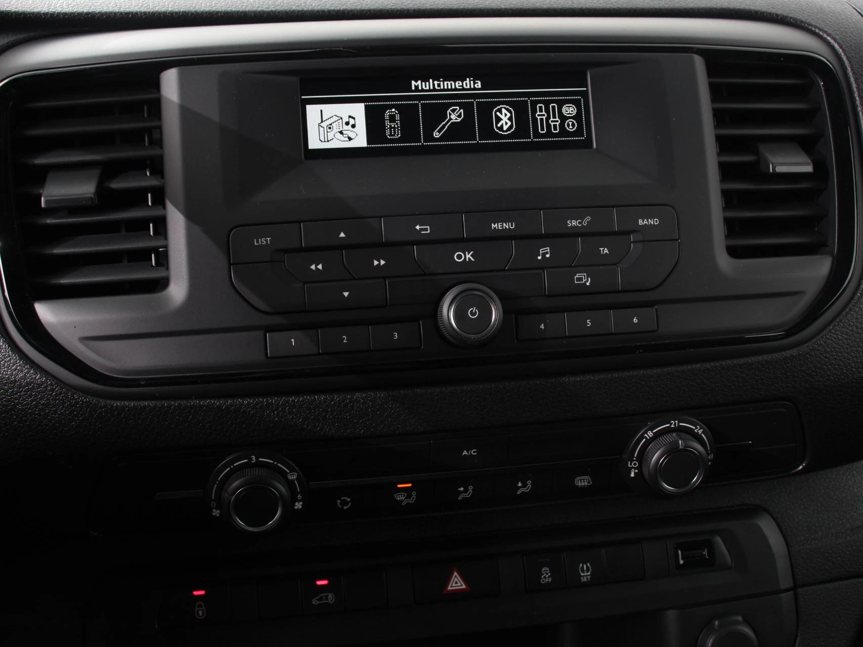 Hoofdafbeelding Peugeot e-Expert