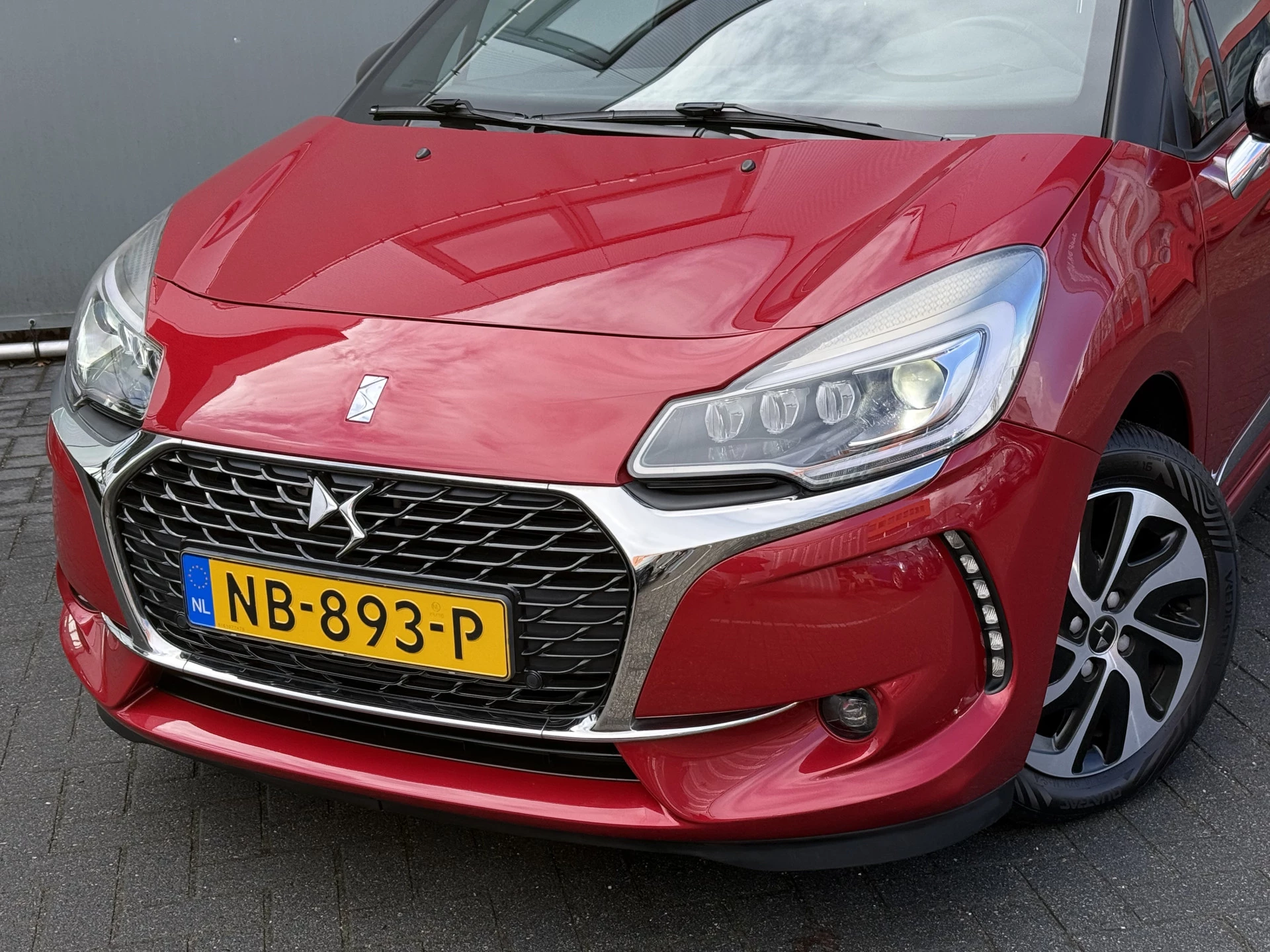 Hoofdafbeelding DS DS 3