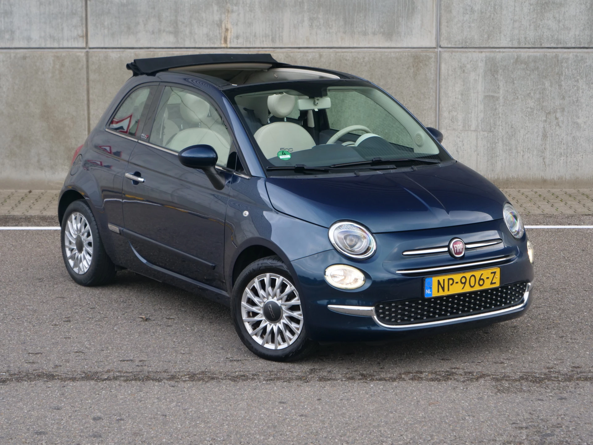 Hoofdafbeelding Fiat 500C