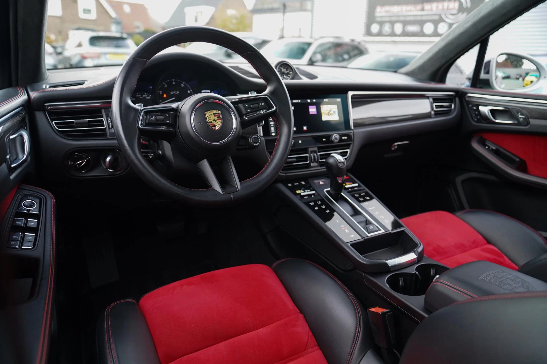 Hoofdafbeelding Porsche Macan