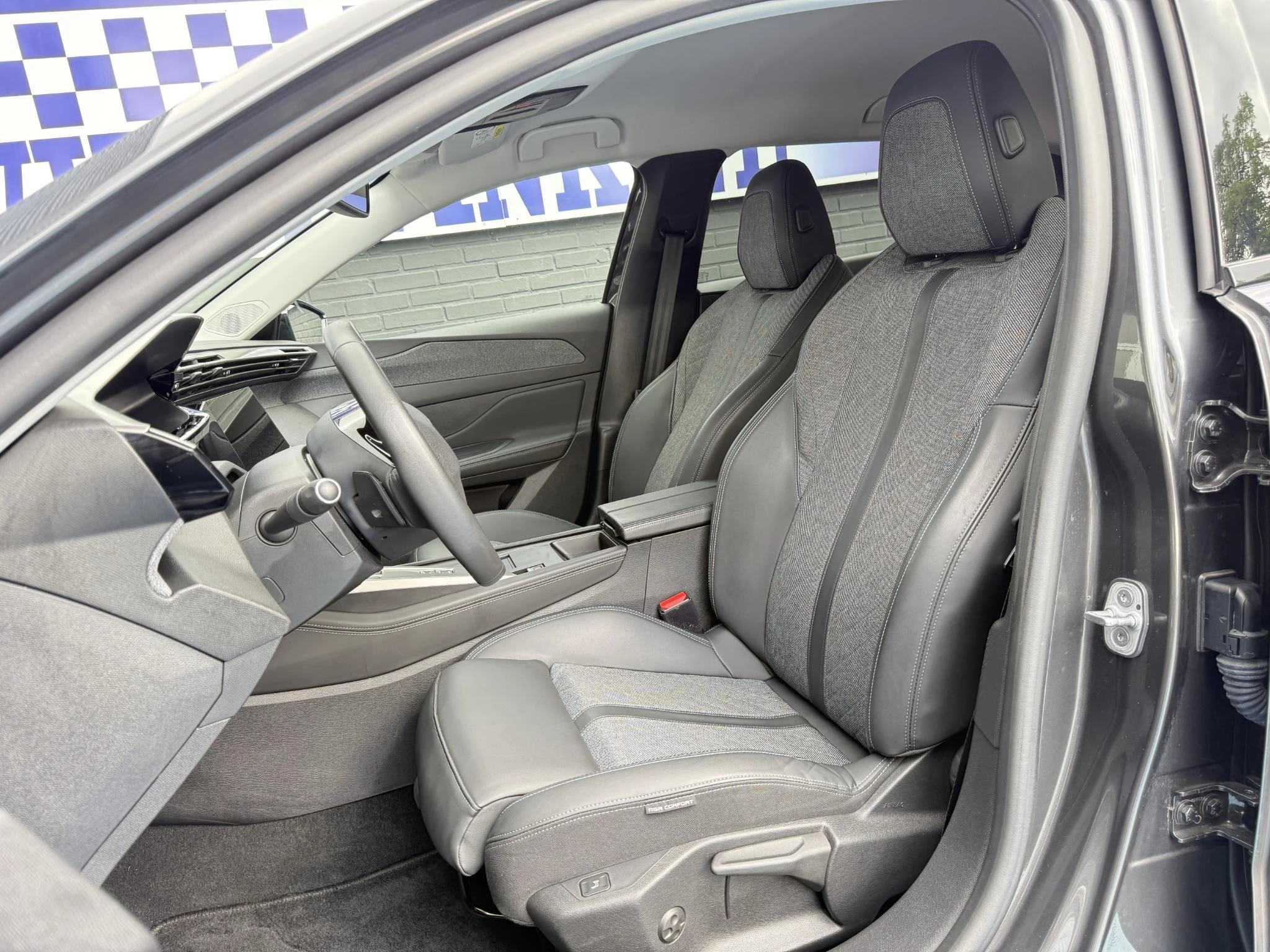 Hoofdafbeelding Peugeot 408