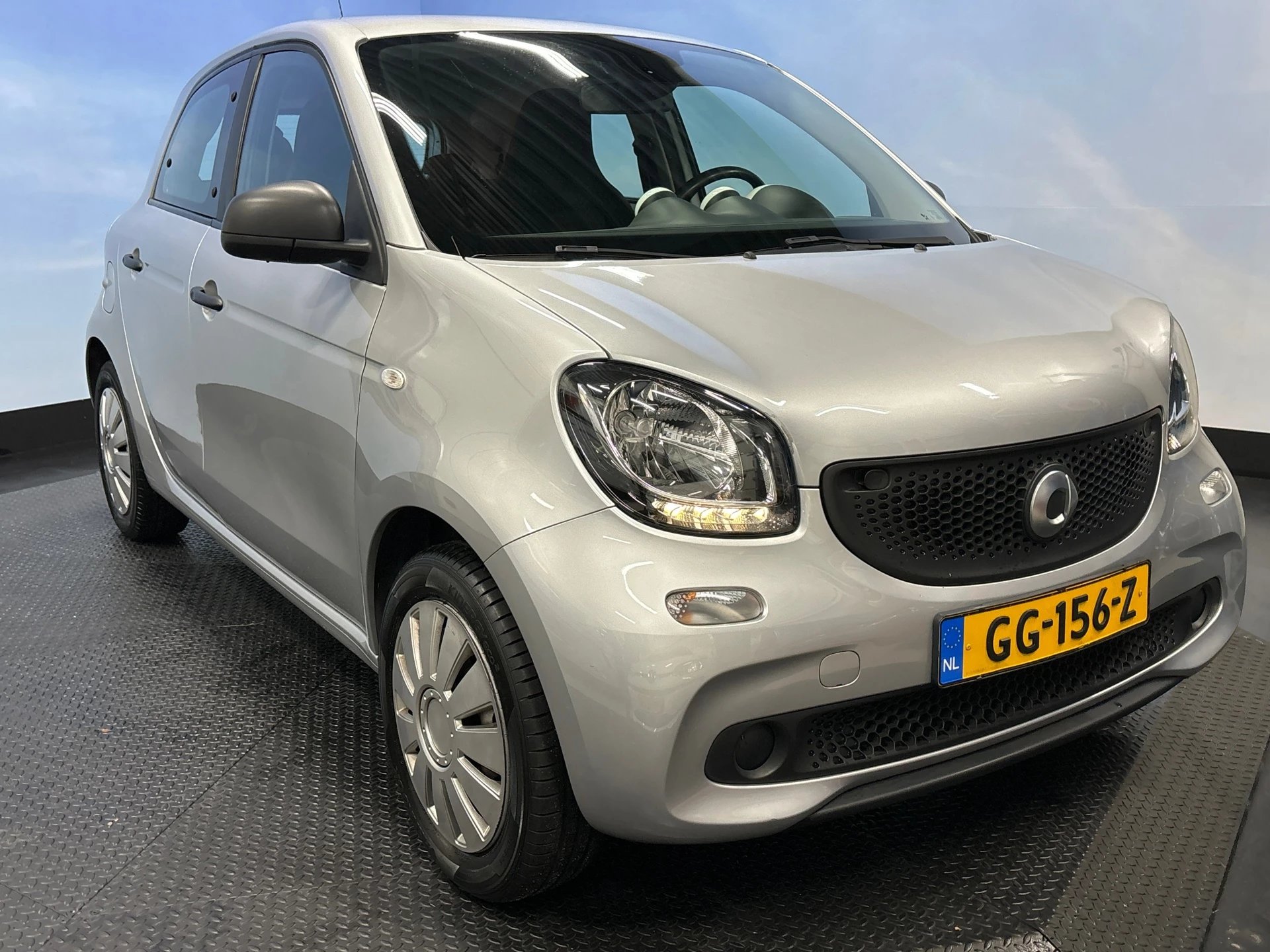 Hoofdafbeelding Smart Forfour