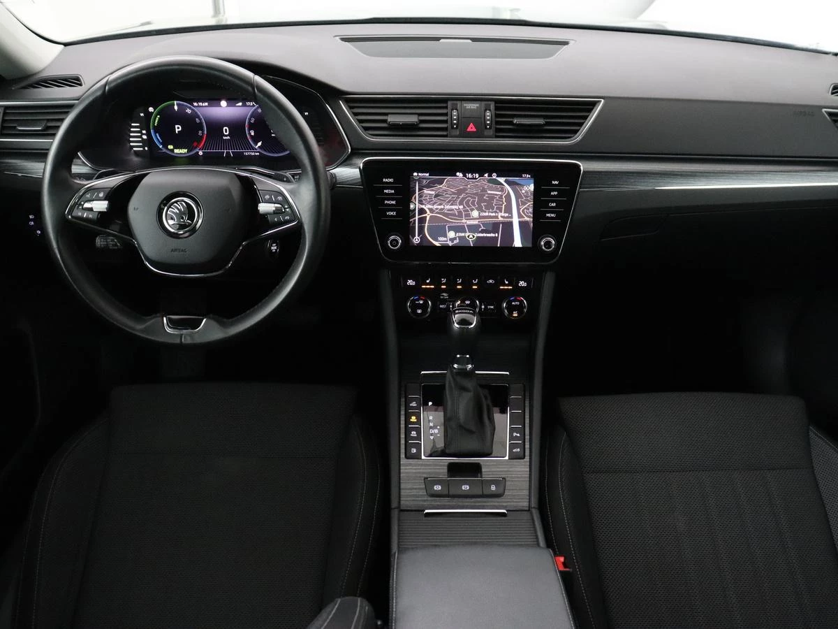 Hoofdafbeelding Škoda Superb