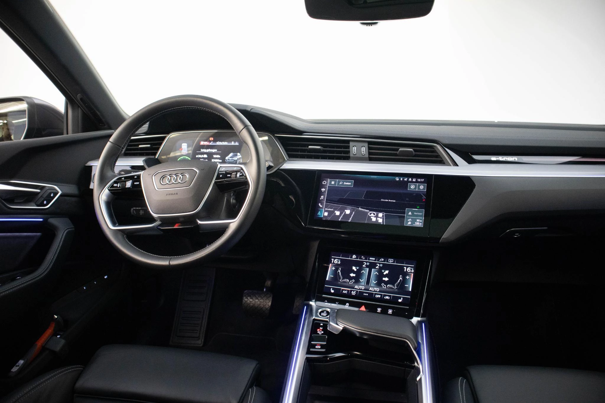 Hoofdafbeelding Audi e-tron