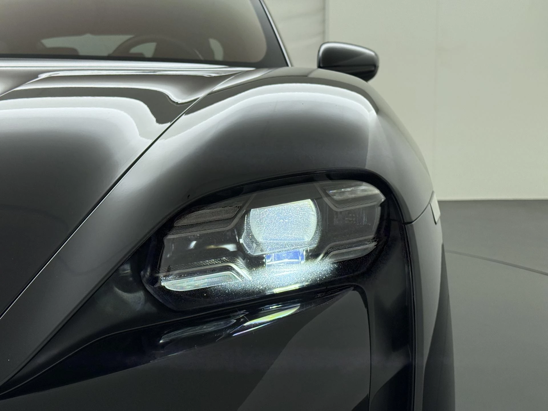 Hoofdafbeelding Porsche Taycan