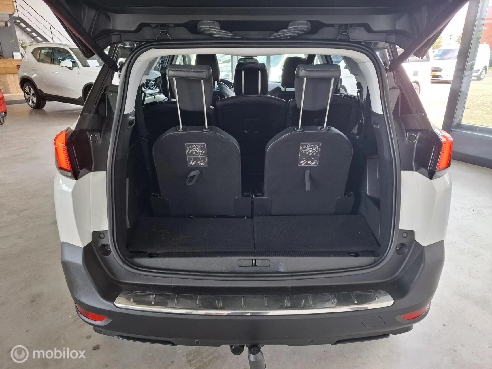 Hoofdafbeelding Peugeot 5008