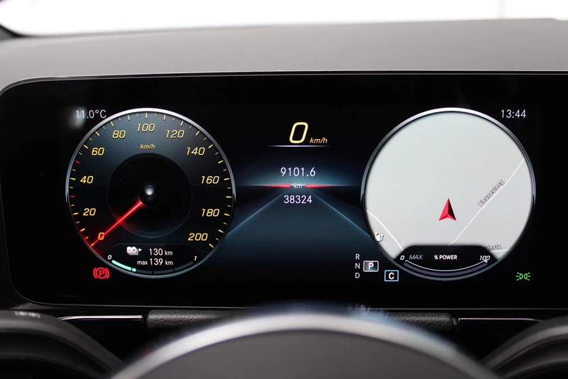 Hoofdafbeelding Mercedes-Benz EQA