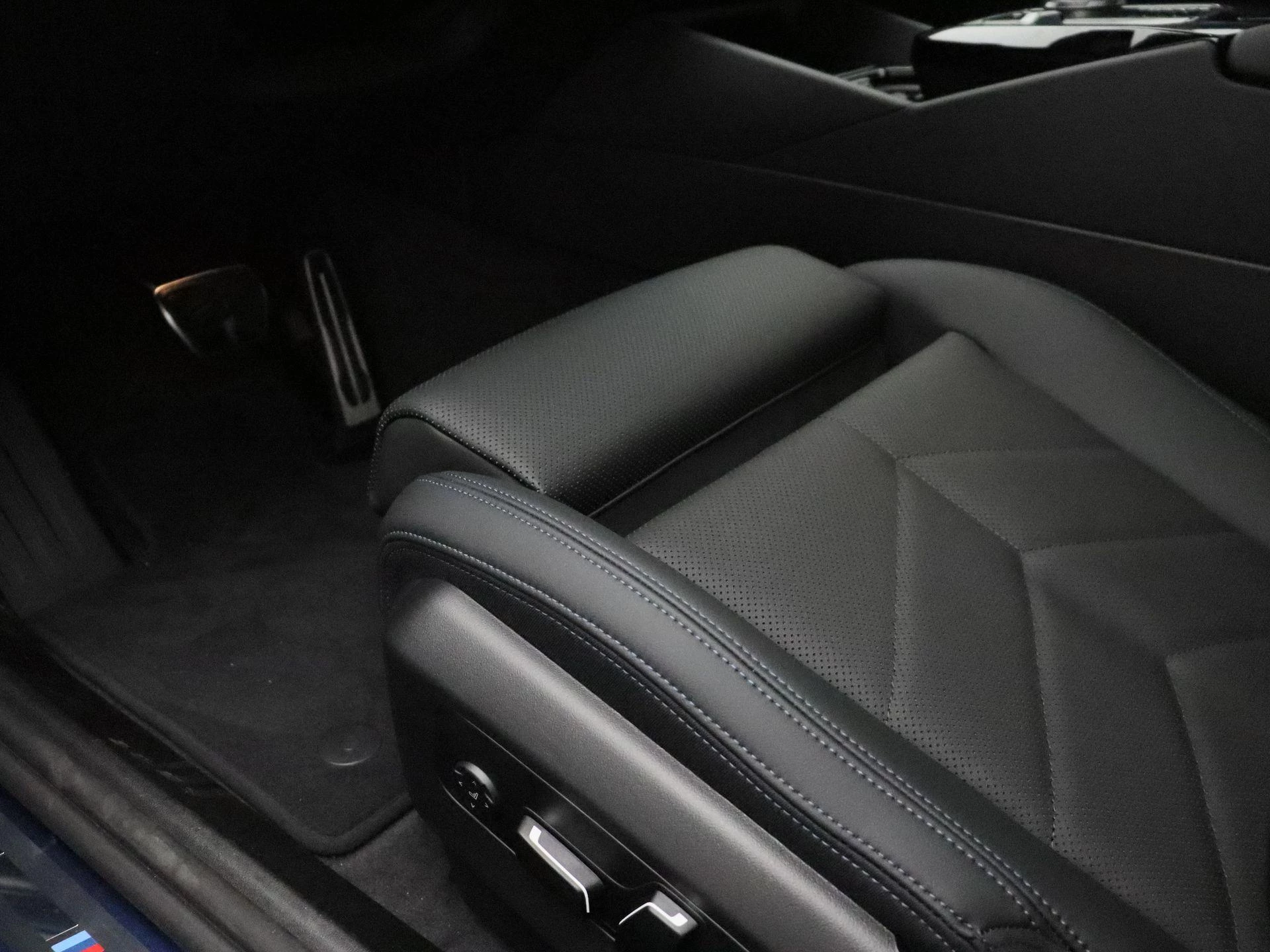Hoofdafbeelding BMW i5