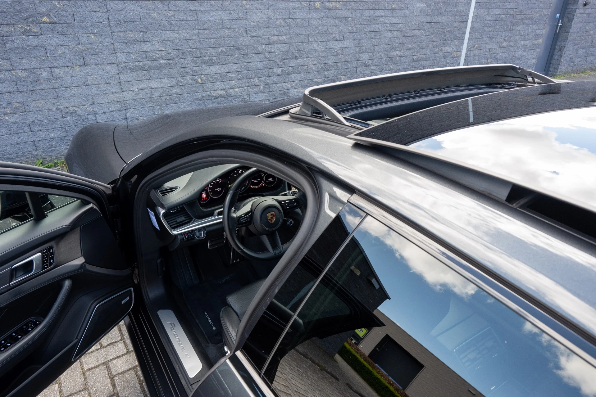 Hoofdafbeelding Porsche Panamera