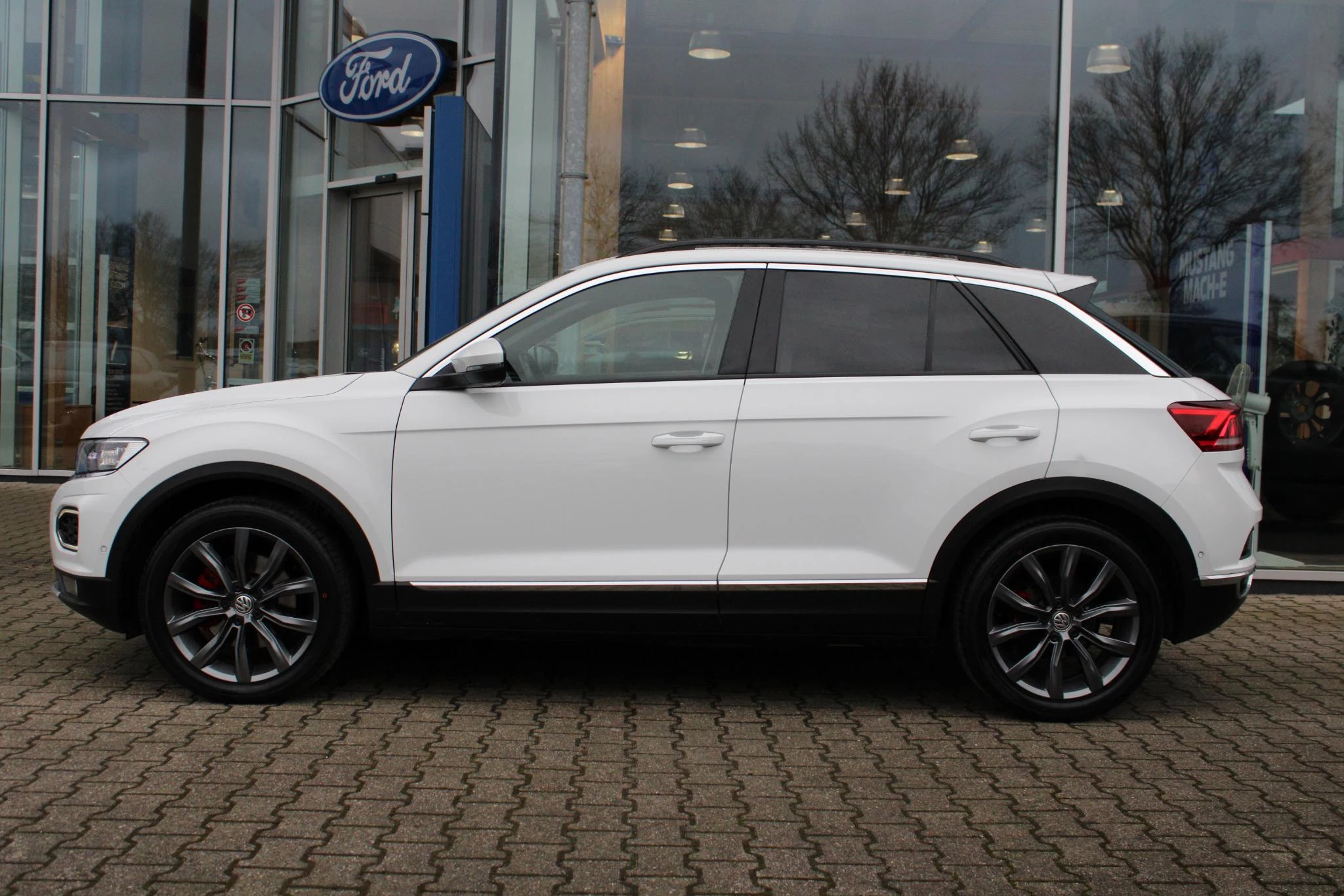 Hoofdafbeelding Volkswagen T-Roc