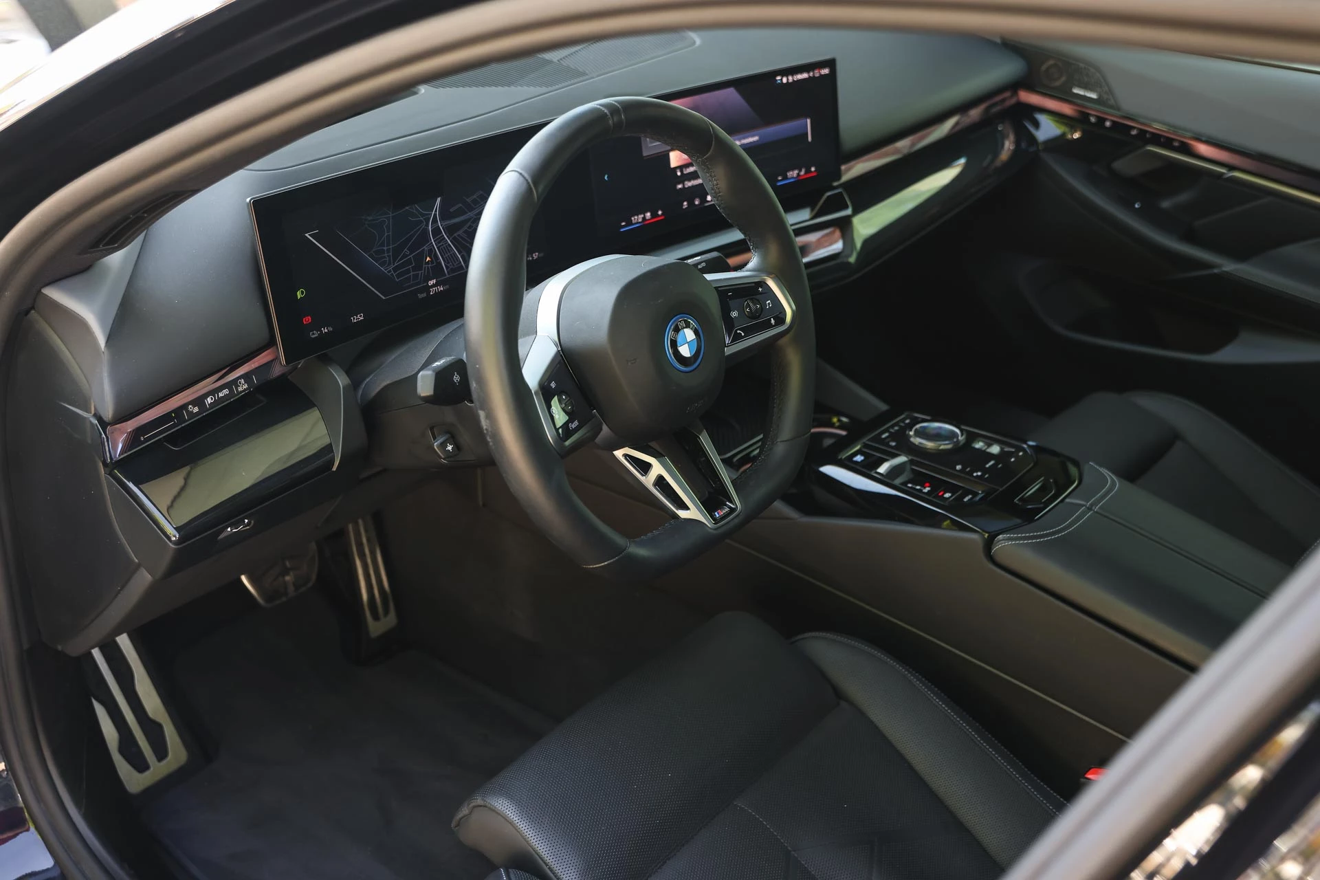 Hoofdafbeelding BMW i5