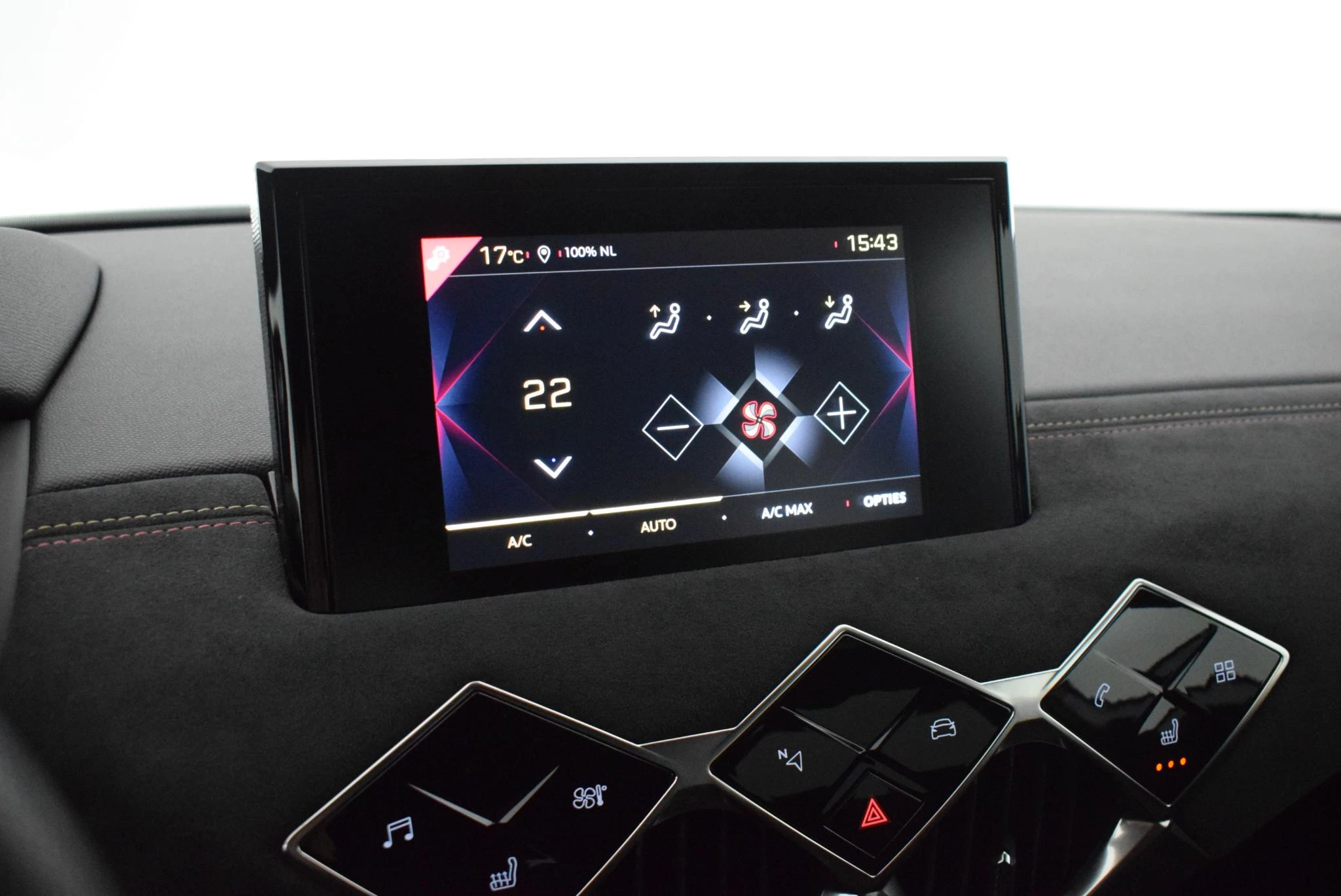Hoofdafbeelding DS DS 3