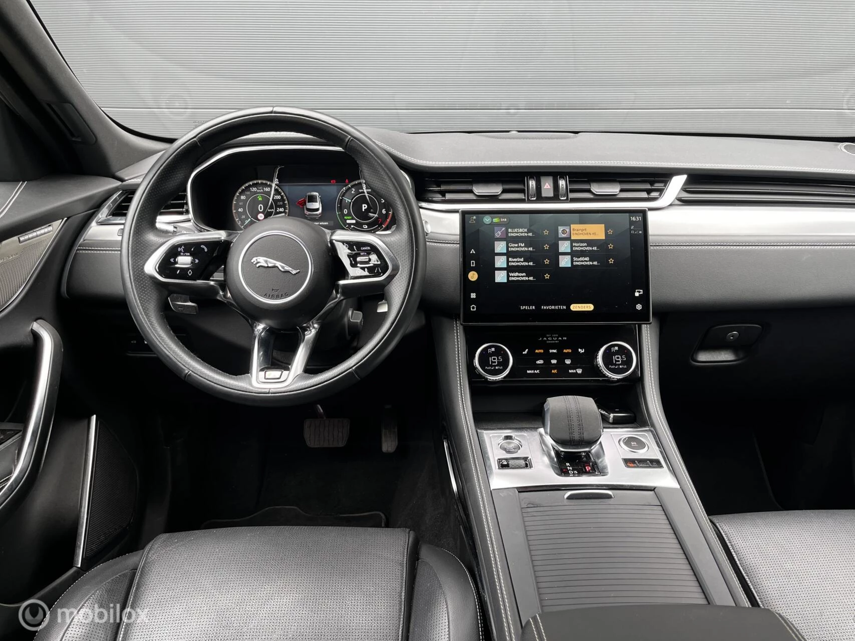 Hoofdafbeelding Jaguar F-PACE