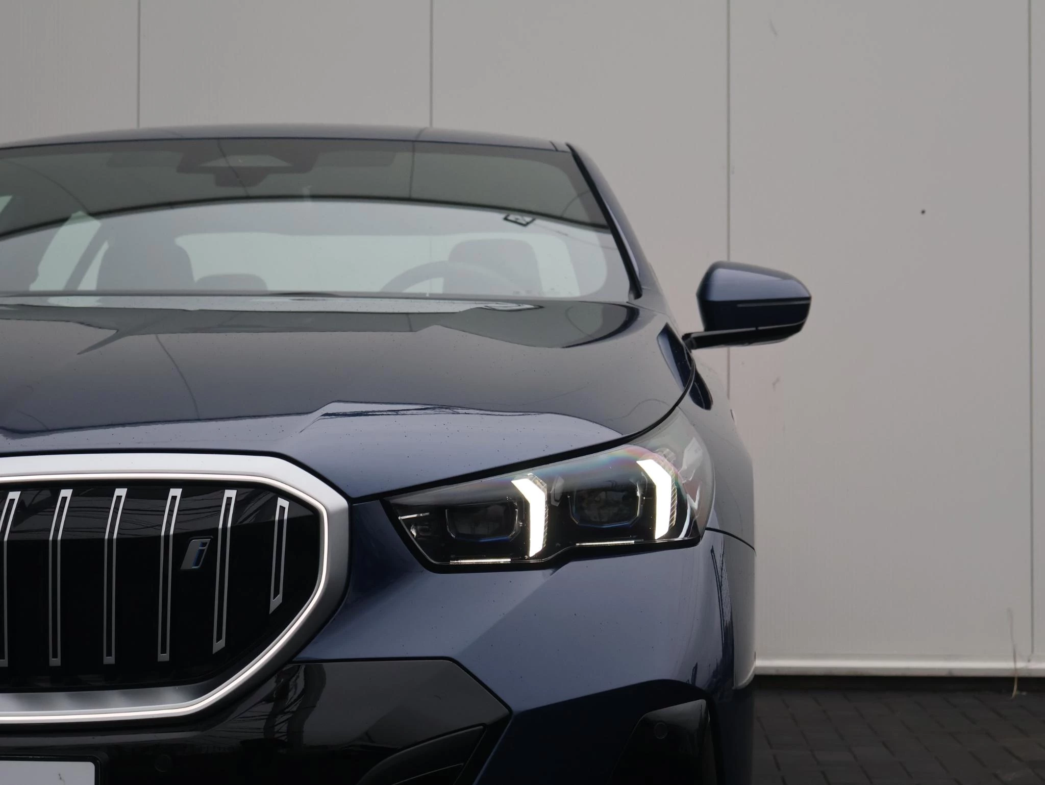 Hoofdafbeelding BMW i5