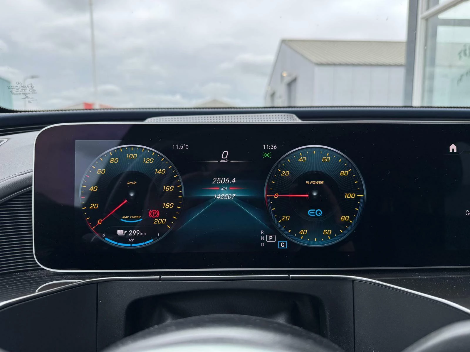 Hoofdafbeelding Mercedes-Benz EQC
