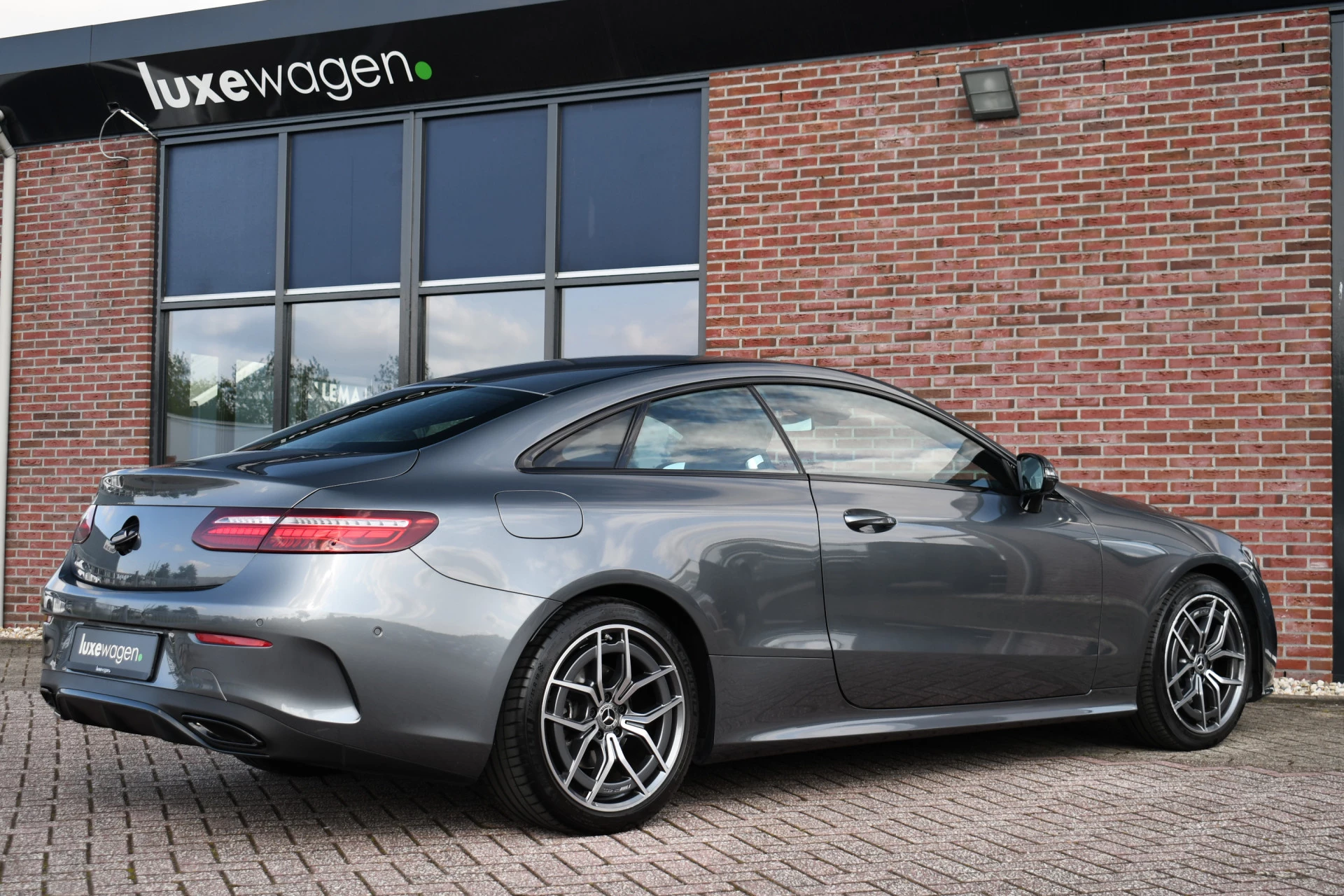 Hoofdafbeelding Mercedes-Benz E-Klasse