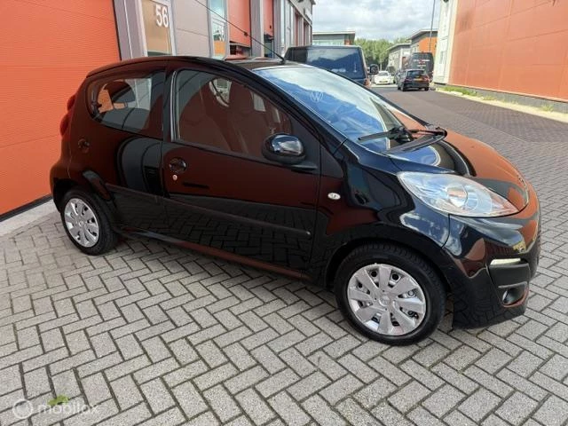 Hoofdafbeelding Peugeot 107