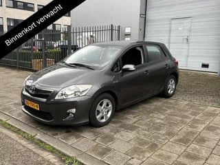 Hoofdafbeelding Toyota Auris Toyota Auris 1.8 Full Hybrid Business NAVIGATIE.CAMERA.AUTOMAAT.