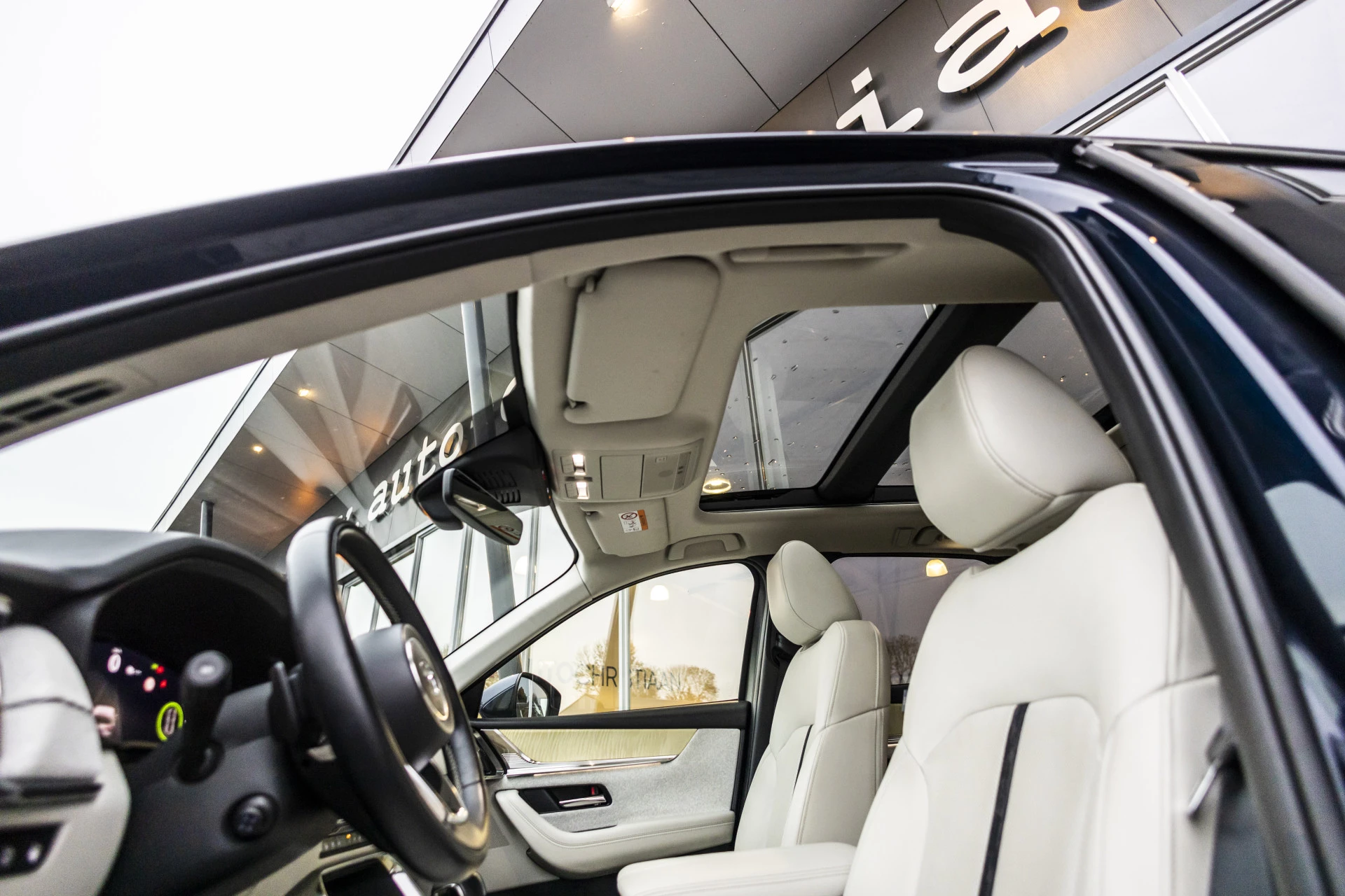 Hoofdafbeelding Mazda CX-60