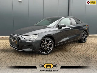 Audi A3 Limousine 30 TFSI Automaat * Carplay * Optiek Zwart * Parkeersensoren *