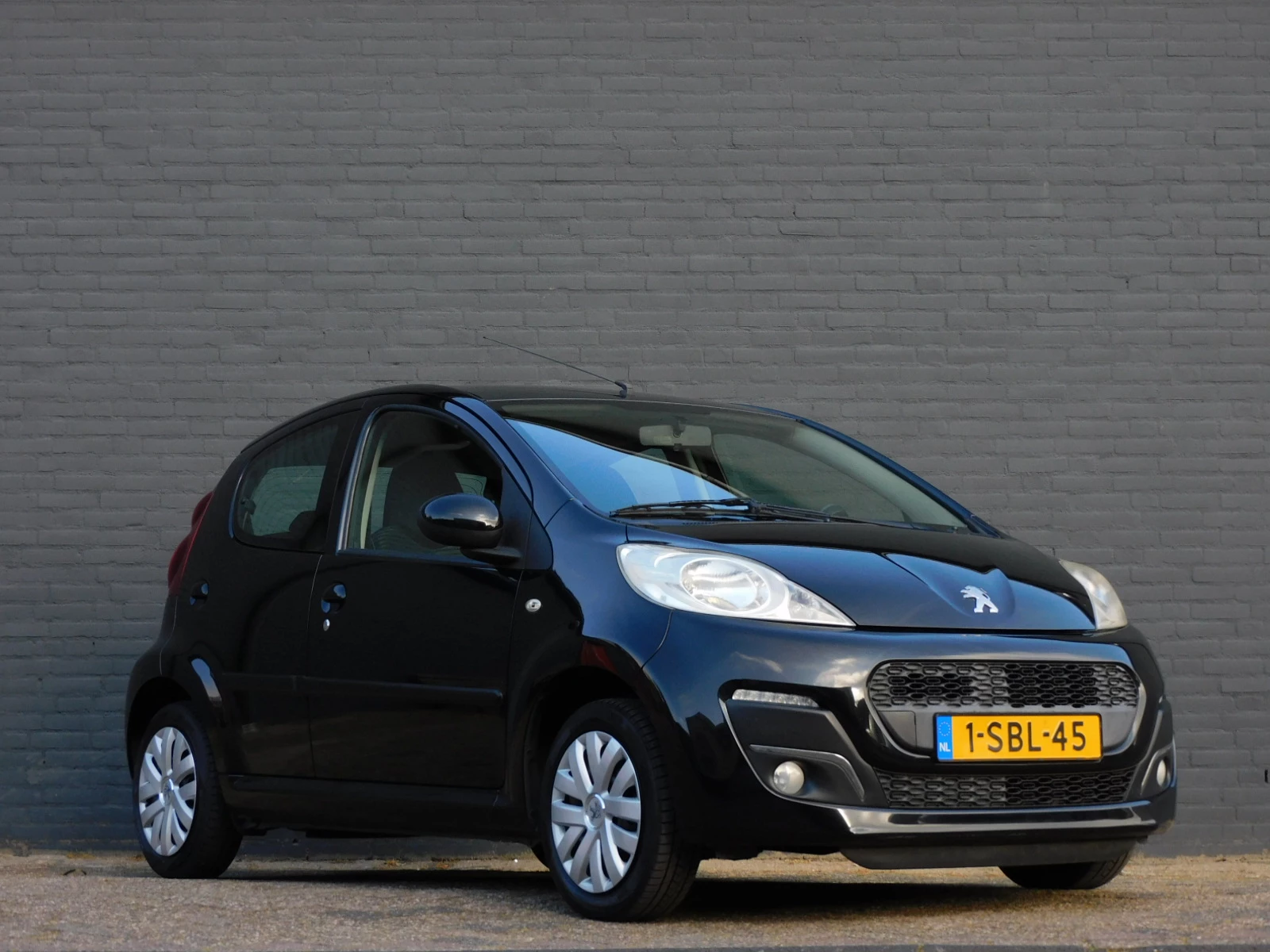 Hoofdafbeelding Peugeot 107