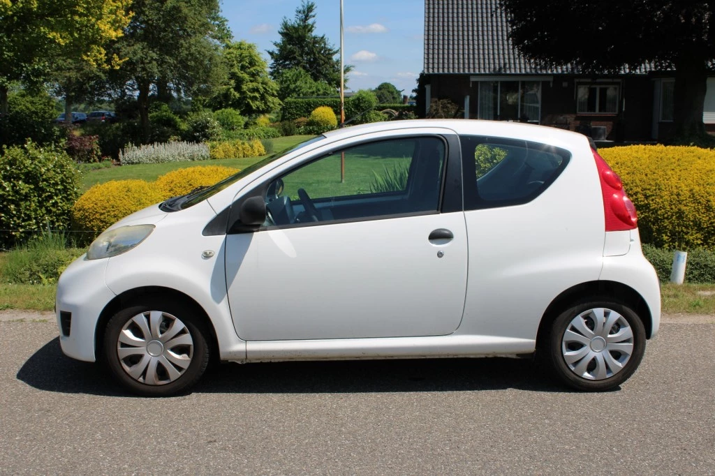 Hoofdafbeelding Peugeot 107