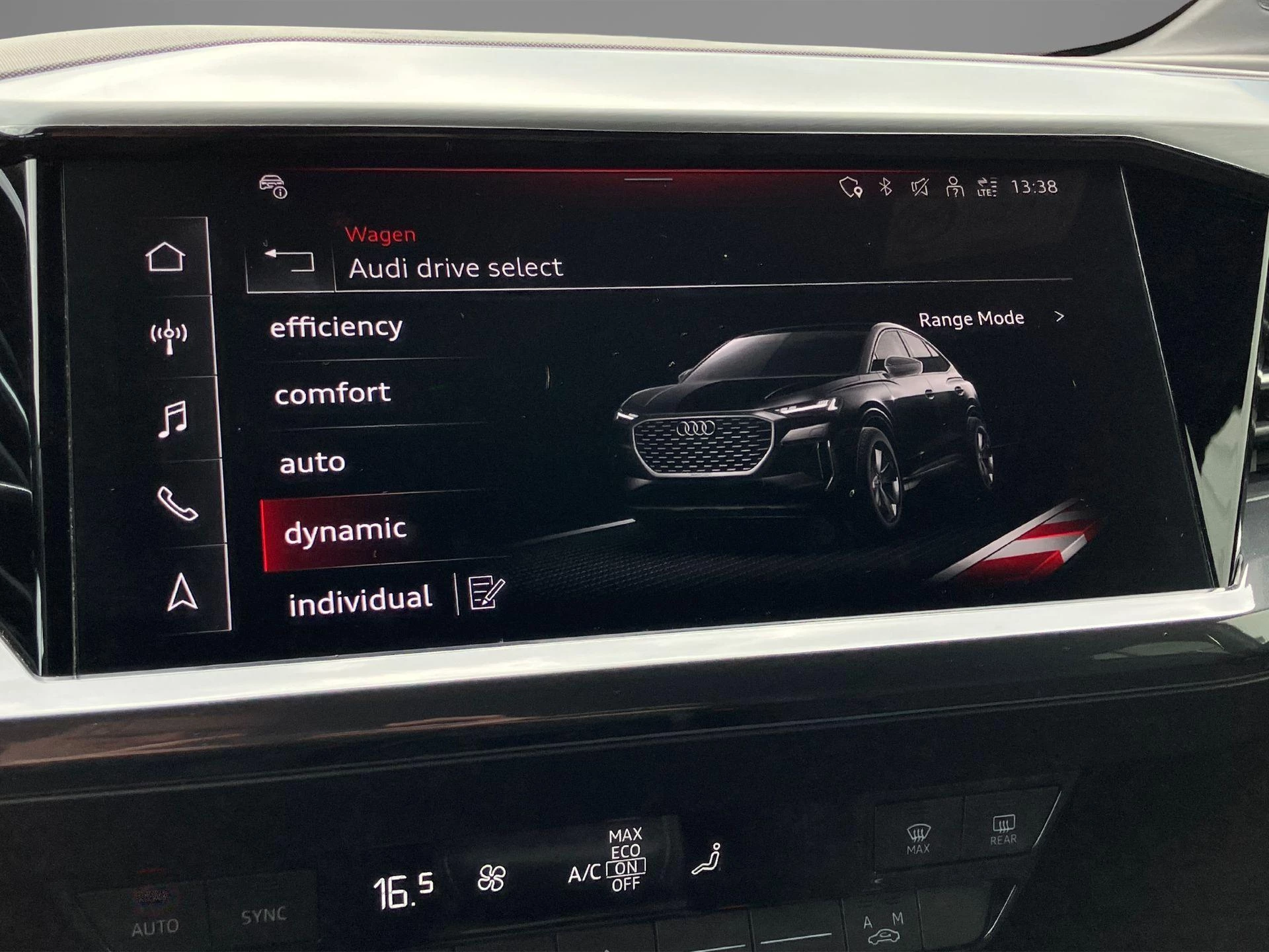 Hoofdafbeelding Audi Q4 Sportback e-tron
