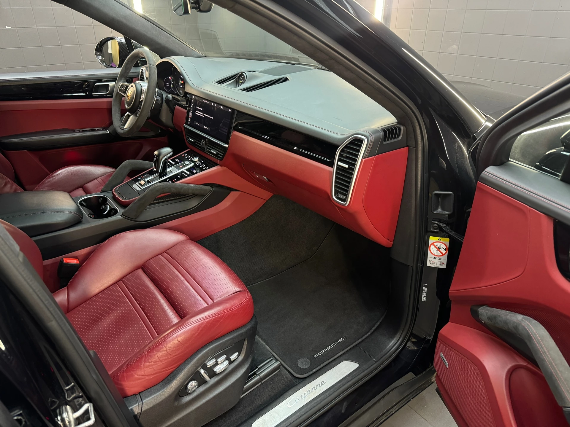 Hoofdafbeelding Porsche Cayenne