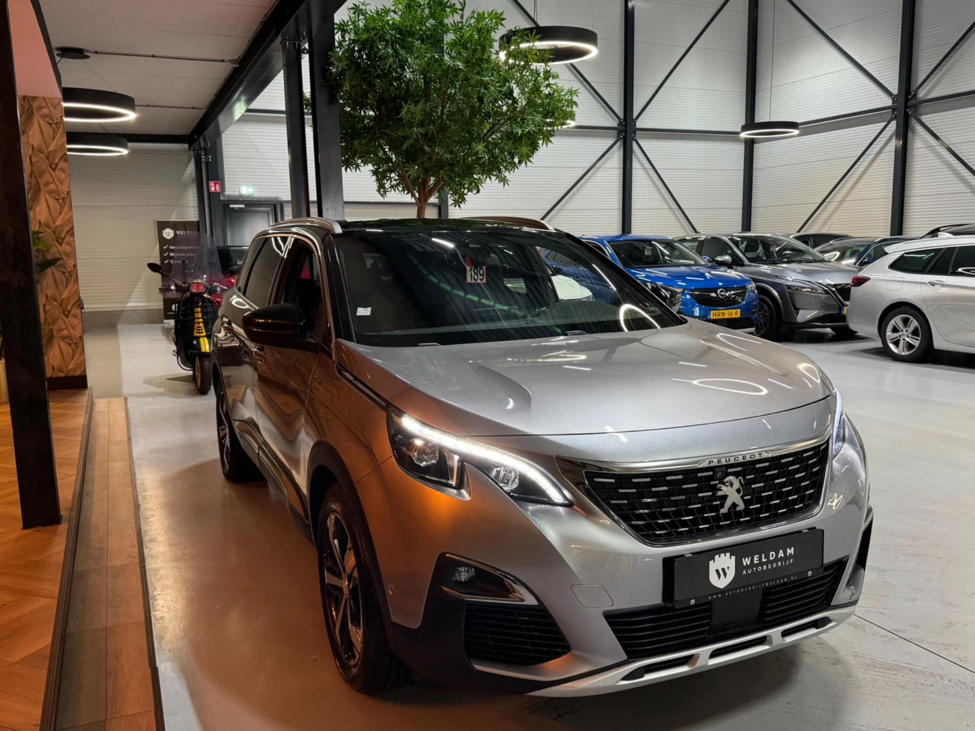Hoofdafbeelding Peugeot 5008