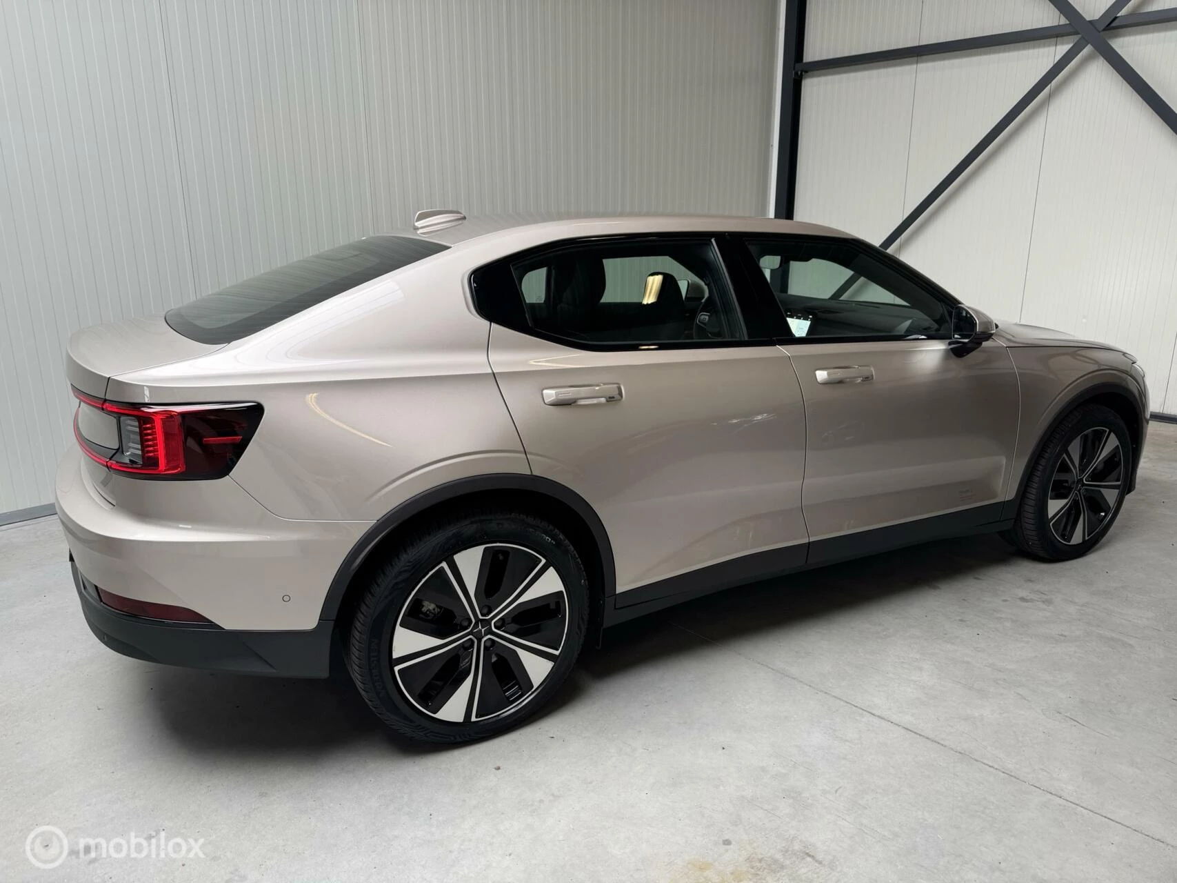 Hoofdafbeelding Polestar 2