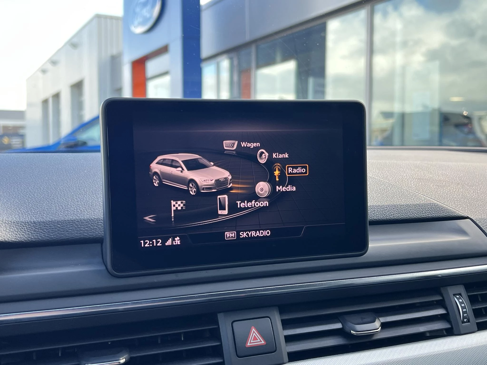 Hoofdafbeelding Audi A4