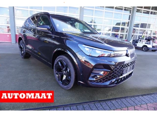 Hoofdafbeelding Volkswagen Tiguan Volkswagen Tiguan 1.5 eHybrid R-Line Edition 272 PK Hybride nr.V016 | Climate | panorama dak | Trekhaak