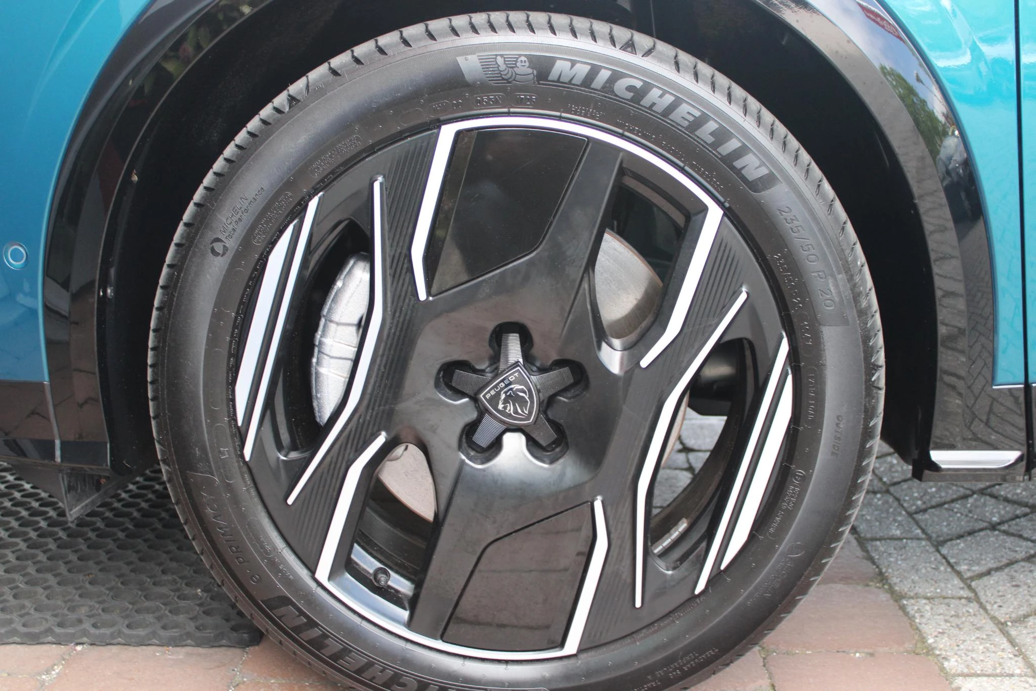 Hoofdafbeelding Peugeot e-5008