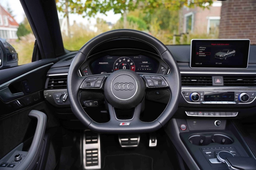 Hoofdafbeelding Audi S5