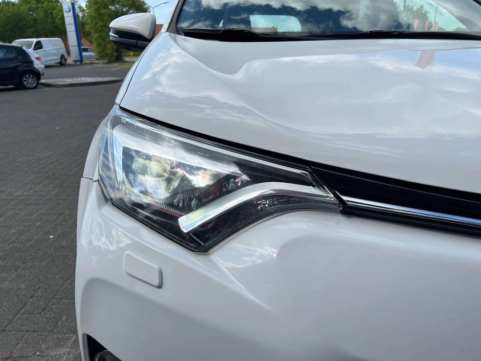 Hoofdafbeelding Toyota RAV4