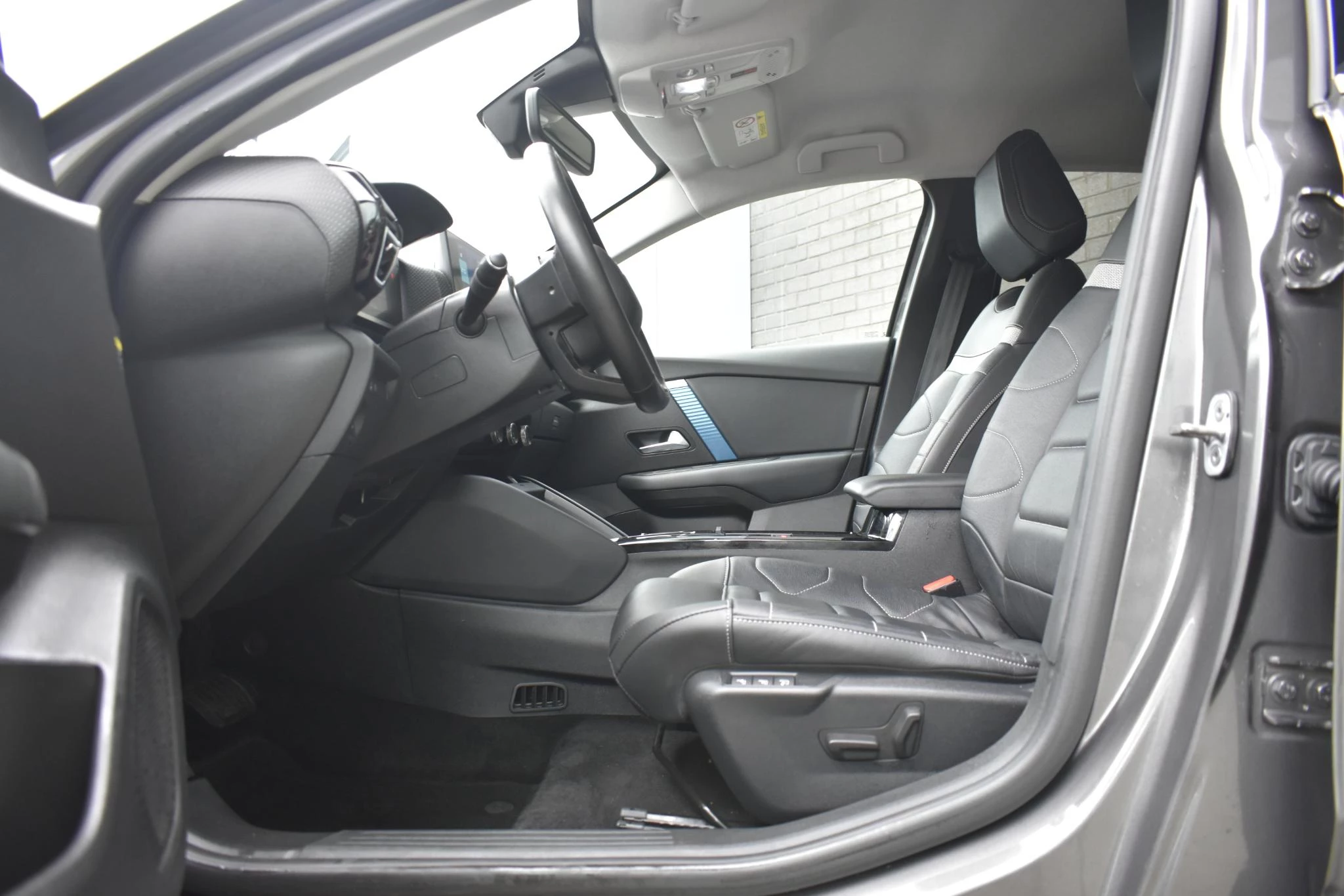Hoofdafbeelding Citroën ë-C4