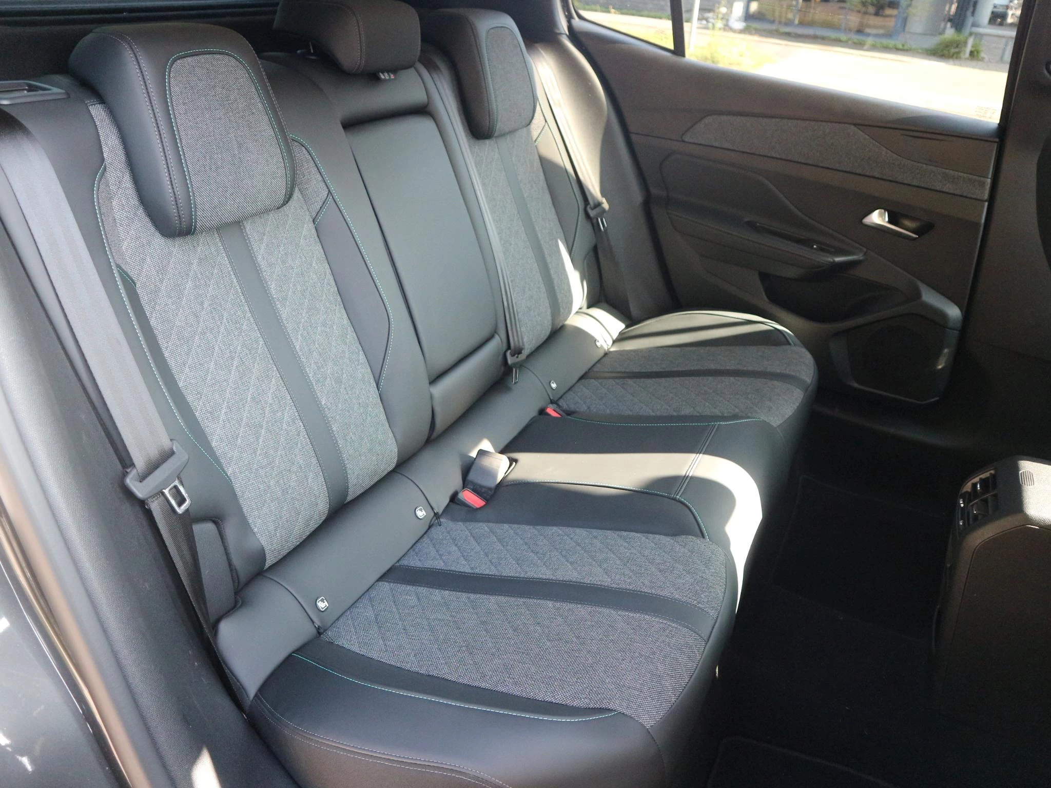 Hoofdafbeelding Peugeot 408