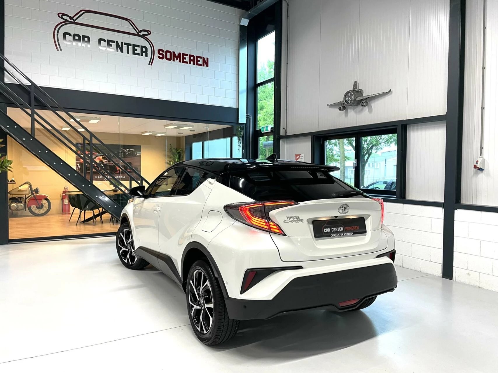 Hoofdafbeelding Toyota C-HR