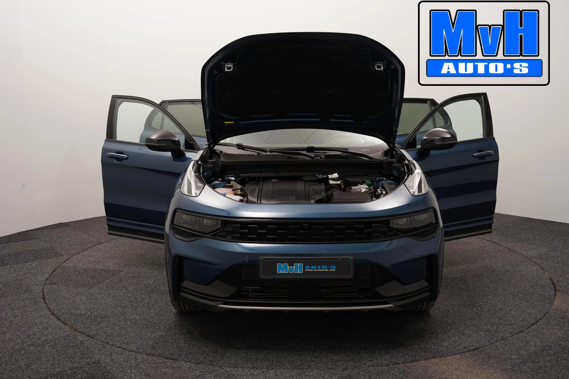 Hoofdafbeelding Lynk & Co 01