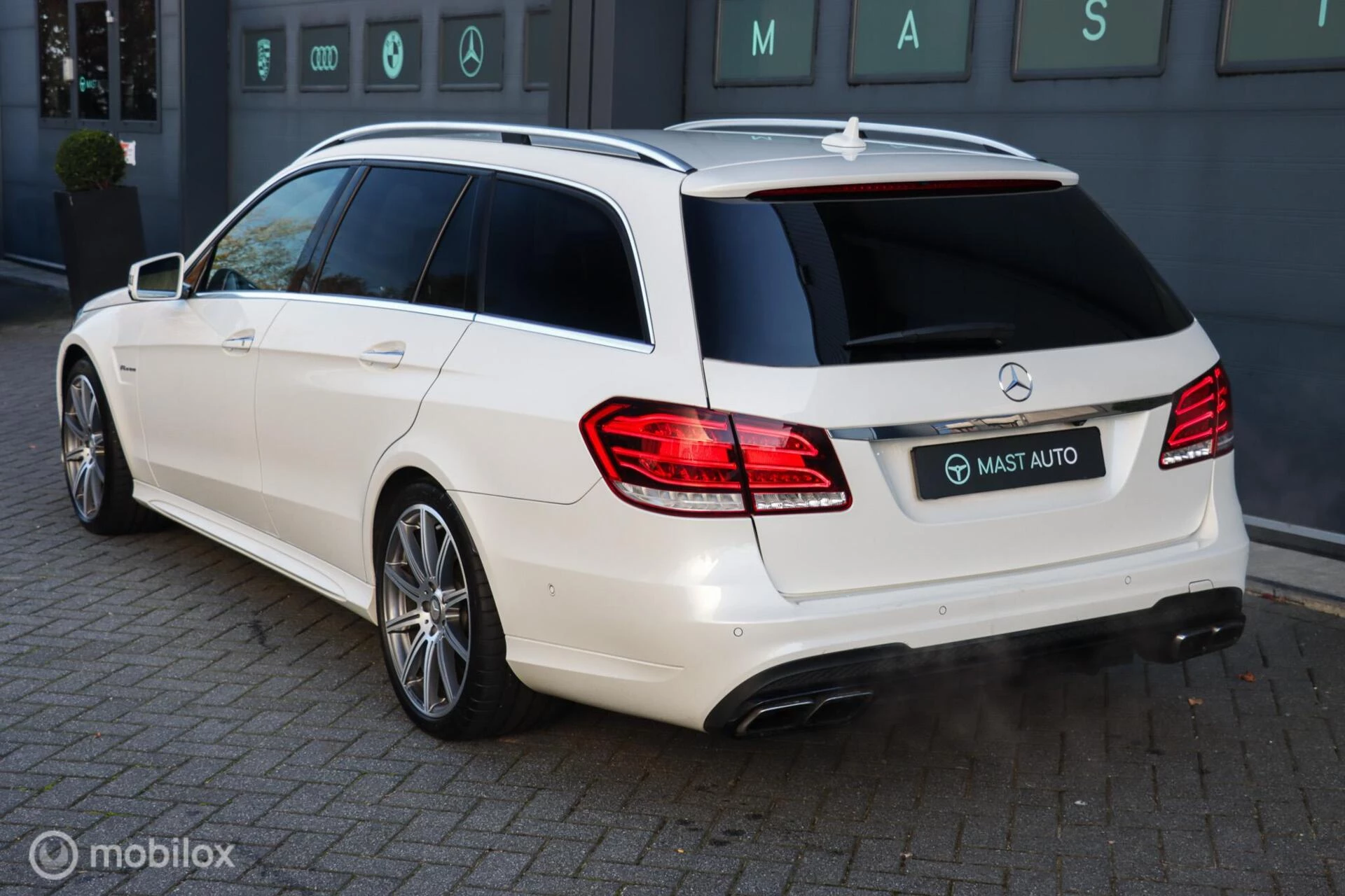 Hoofdafbeelding Mercedes-Benz E-Klasse