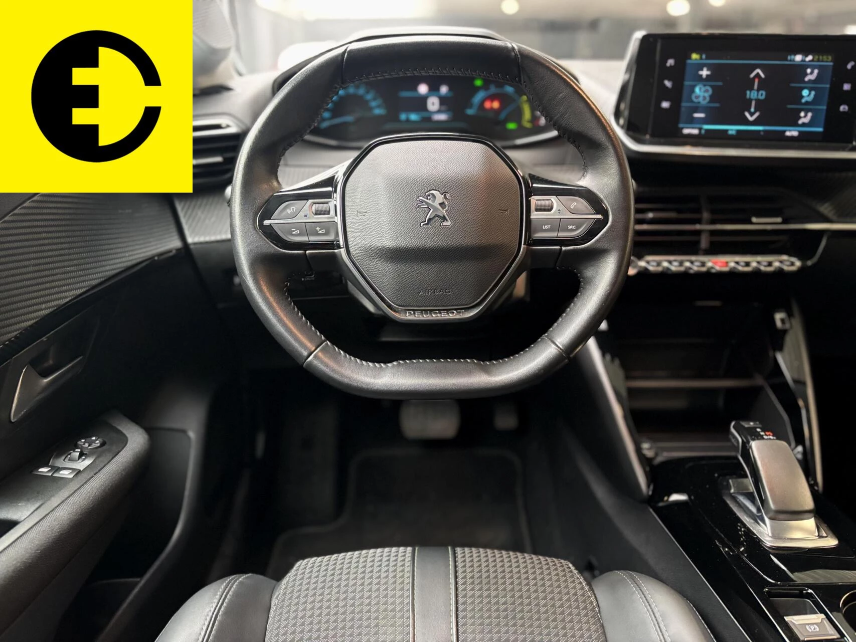 Hoofdafbeelding Peugeot e-208