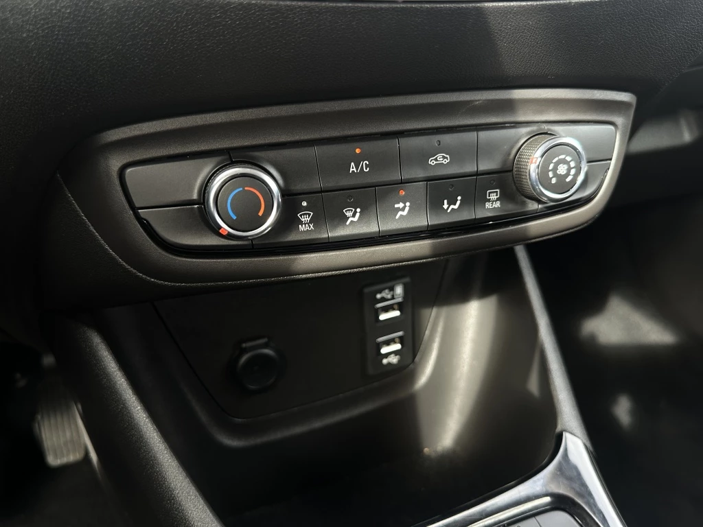 Hoofdafbeelding Opel Crossland X
